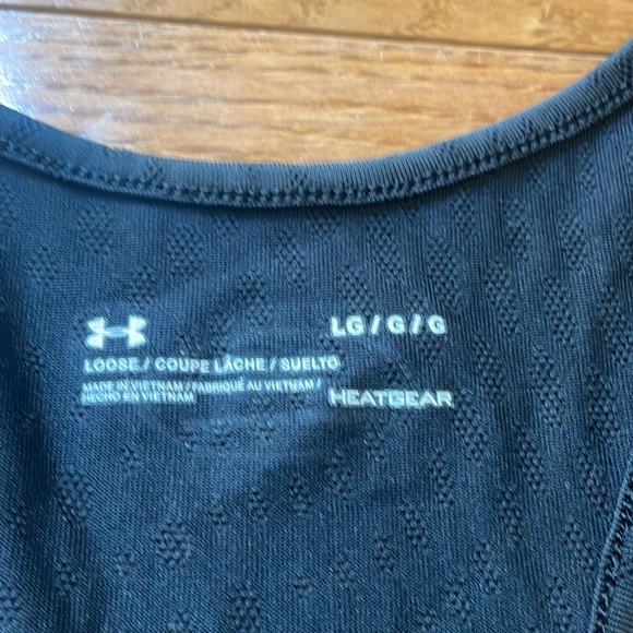 Under Armour Black Racerback Tank-heatgear, loose size large, semi-sheer circles - Picture 4 of 6